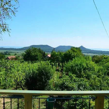 Grand Cru 3. Vendeghaz Vakantiehuis