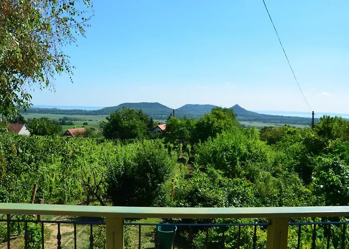 Grand Cru 3. Vendeghaz בית נופש